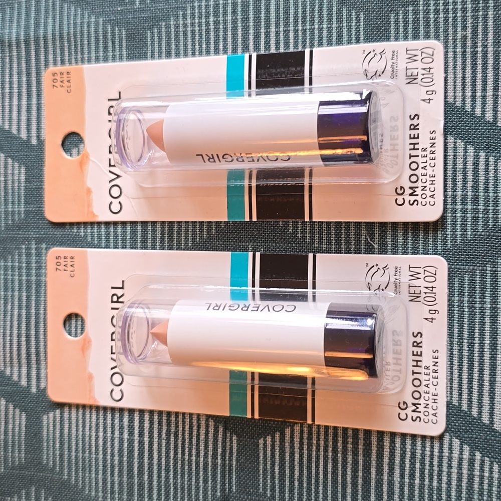 COVERGIRL BRAND WOMEN'S MAKEUP CONCEALER SMOOTHERS  BUNDLE OF 2
